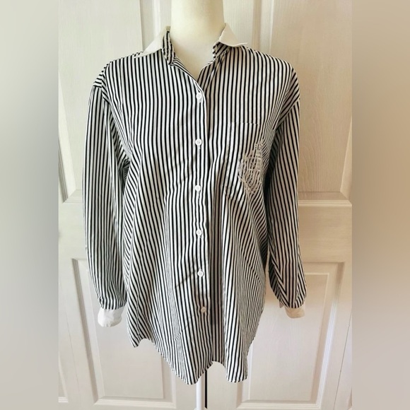Casey & Max shirt blouse top woman’s size medium striped - Picture 1 of 5